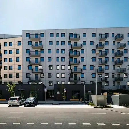 Modern 2-Bedroom Apartment In The Heart Of Pozsony Kültér fotó