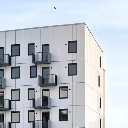 Modern 2-Bedroom Apartment In The Heart Of Pozsony Kültér fotó