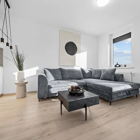 Modern 2-Bedroom Apartment In The Heart Of Pozsony Kültér fotó