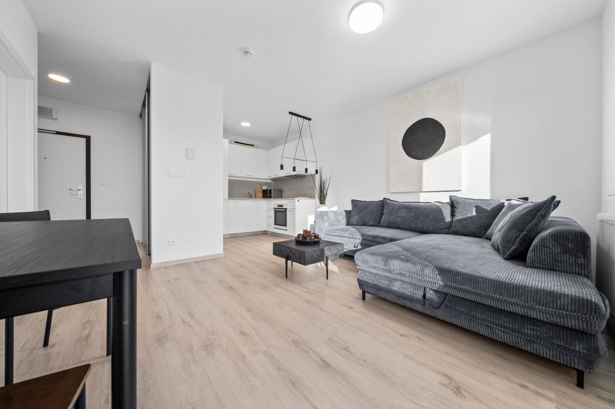 Appartamento Modern 2-bedroom In The Heart Of *